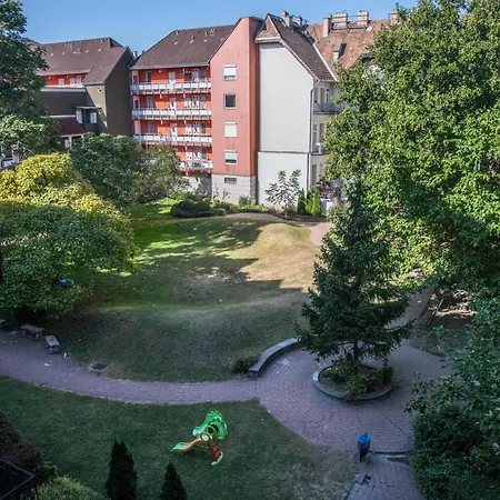 Stylishly Decorated In Great Location Appartement