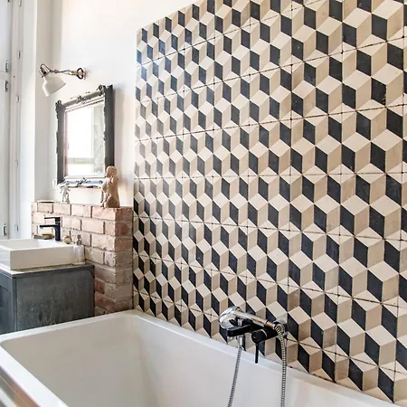 Stylishly Decorated In Great Location Appartement *